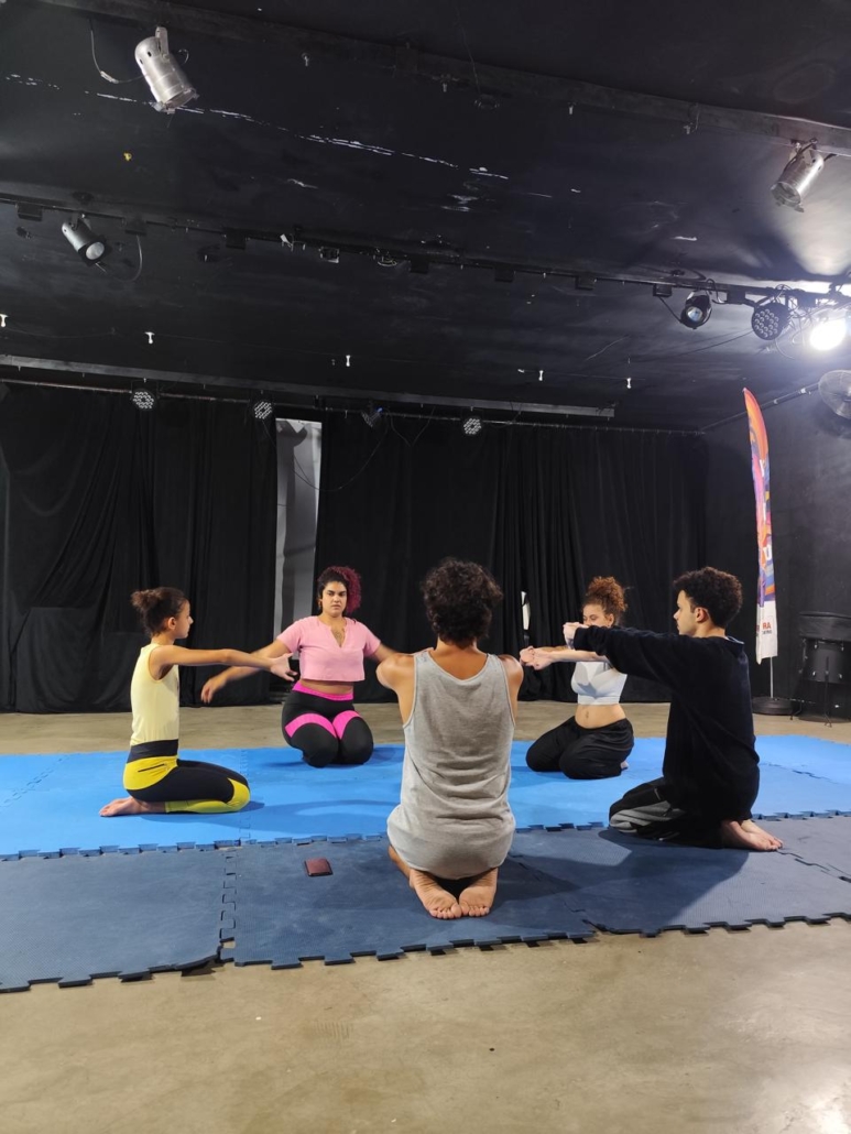 Acrobacia com Munique Tavares (1)